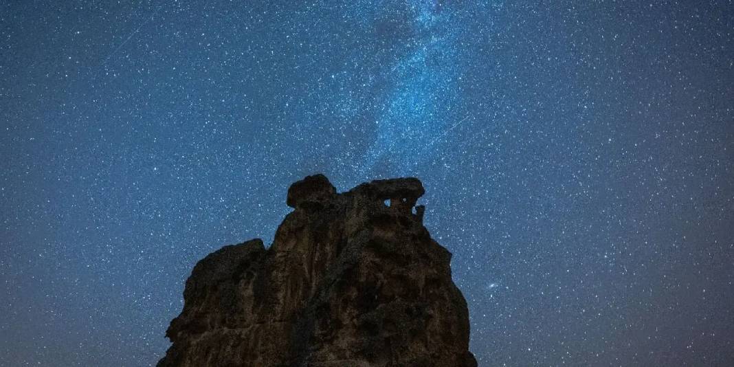 Yılın en büyük gök olayı hayran bıraktı! Perseid meteor yağmuru Türkiye'nin dört bir yanından izlendi 10